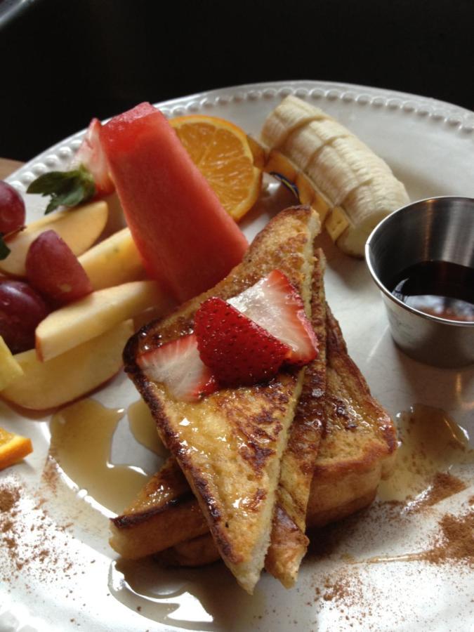 Repos & Manna Downtown Montreal Bed & Breakfast ภายนอก รูปภาพ
